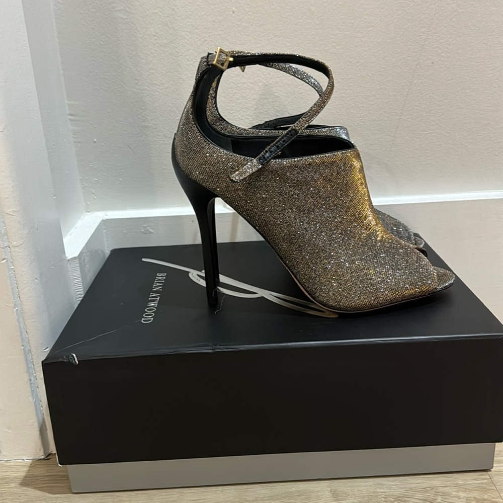 Brian Atwood Liese 2 Heels, Silver, Sz 6.5